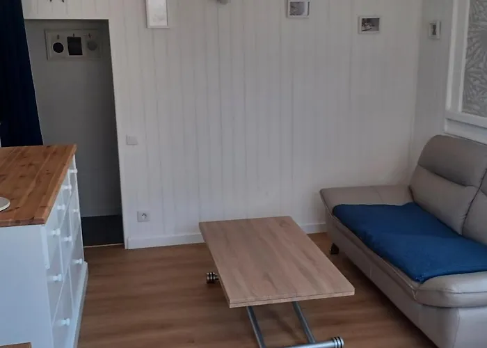 En Bois A 600 M De La Prázdninový dům