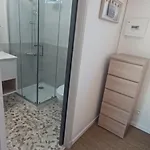 En Bois à 600 M De La Casa vacanze Saint-Michel-Chef-Chef