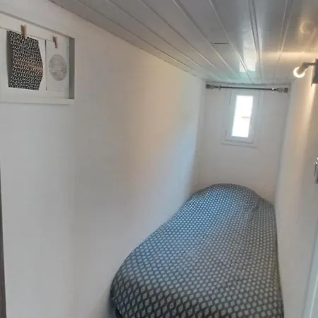 En Bois A 600 M De La