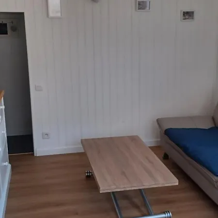 En Bois A 600 M De La Ferienhaus