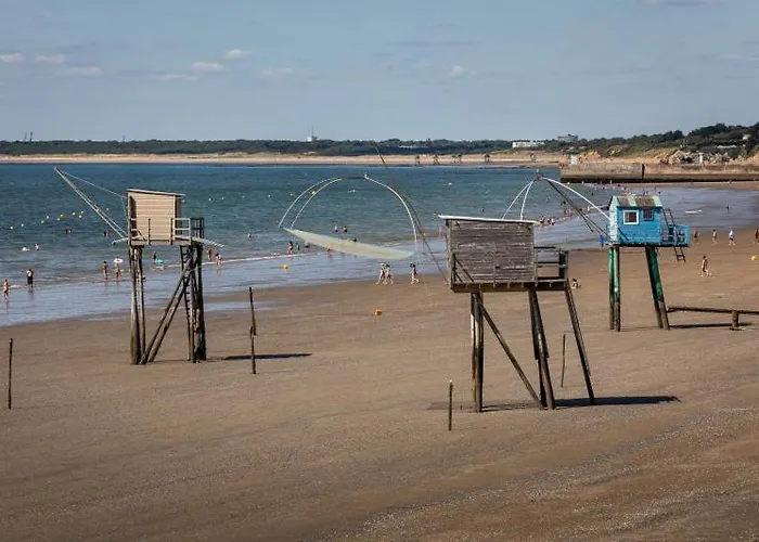 En Bois A 600 M De La Nyaraló