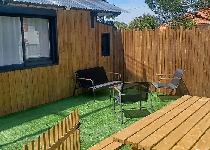 En Bois A 600 M De La Saint-Michel-Chef-Chef